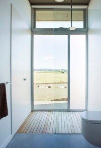 Yarck House Bathroom